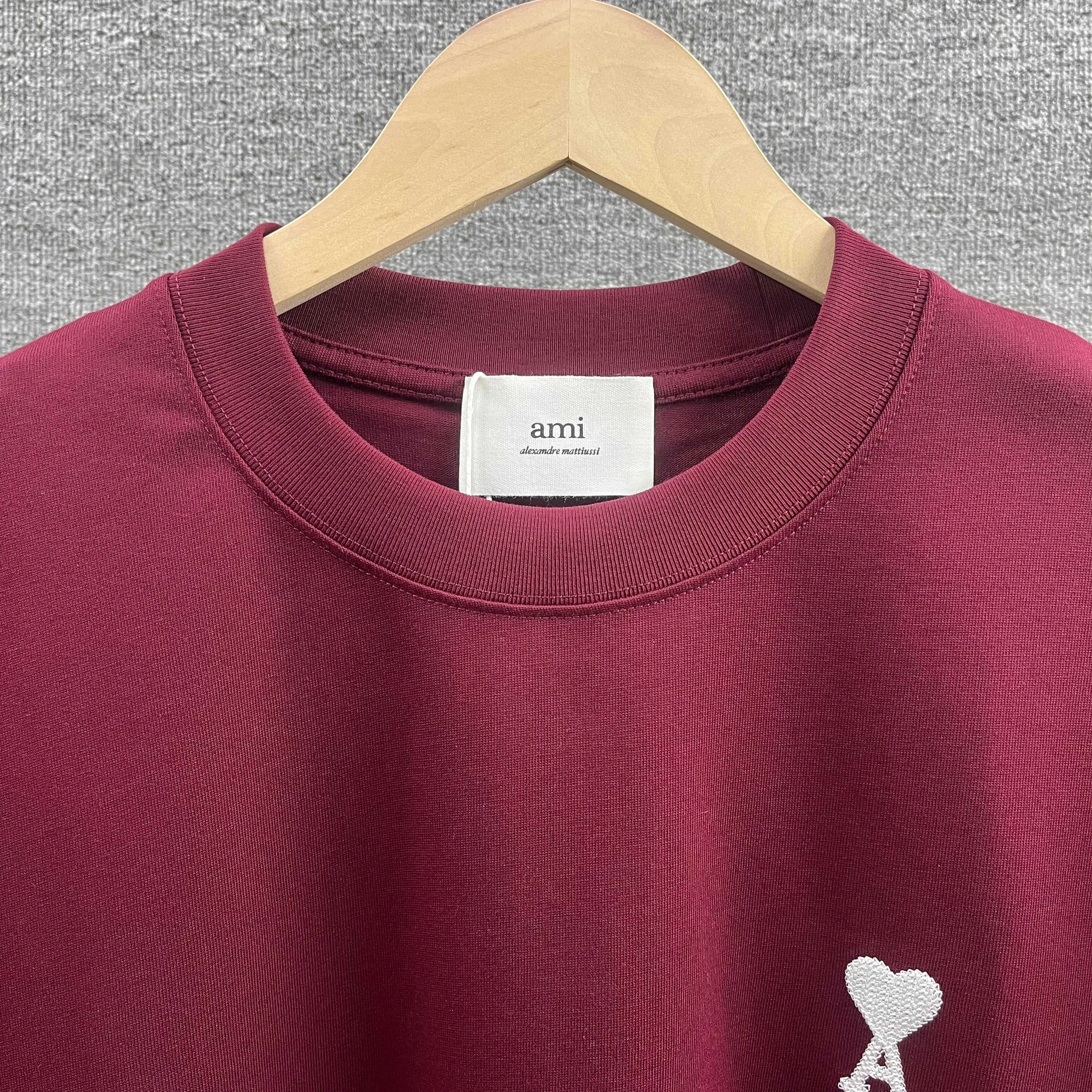 A*mi *Love 2026 Spring and Summer Style Classic simple embroidery small love logo embroidery Double yarn custom plain cotton fabric Short-sleeved T-shirt Men and women Same Style Color: Black White Gray Wine Red Size: S (90-130 pounds) M (120-150 pounds) L (140-165 pounds) XL (160-180 pounds) XXL (180-210 pounds)